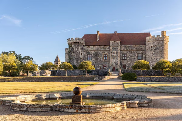Château royal de Saint-Saturnin