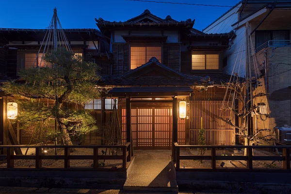 Hikoso-machi Kin no Ma