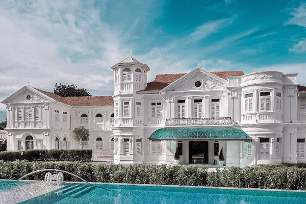 Macalister Mansion