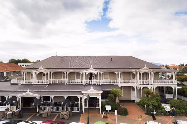 Prince's Gate Hotel