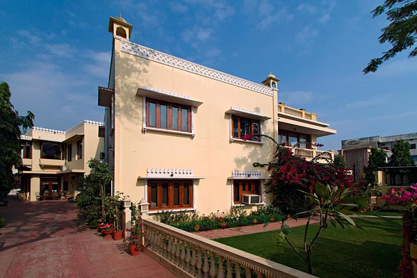 Dera Rawatsar - Heritage Hotel