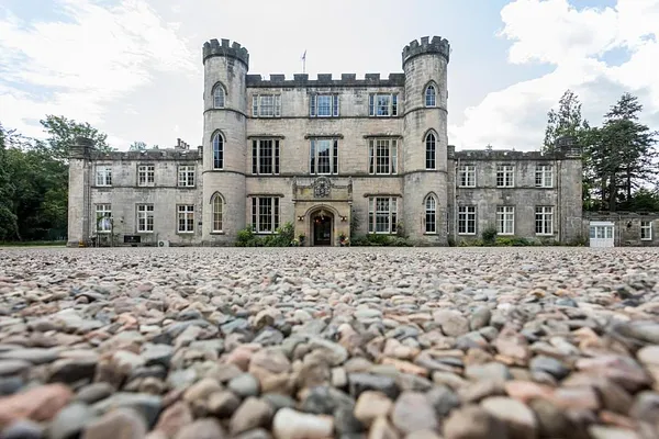 Melville Castle Hotel