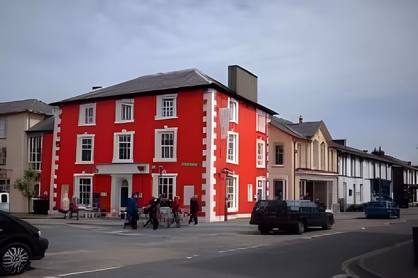 Castle Hotel