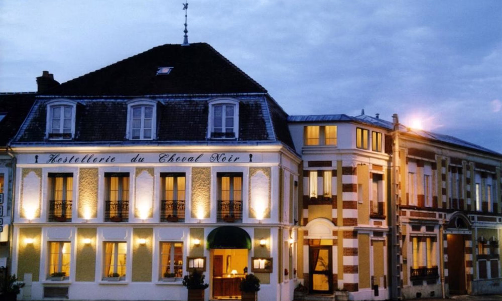 L'Hôtel Le Cheval Noir